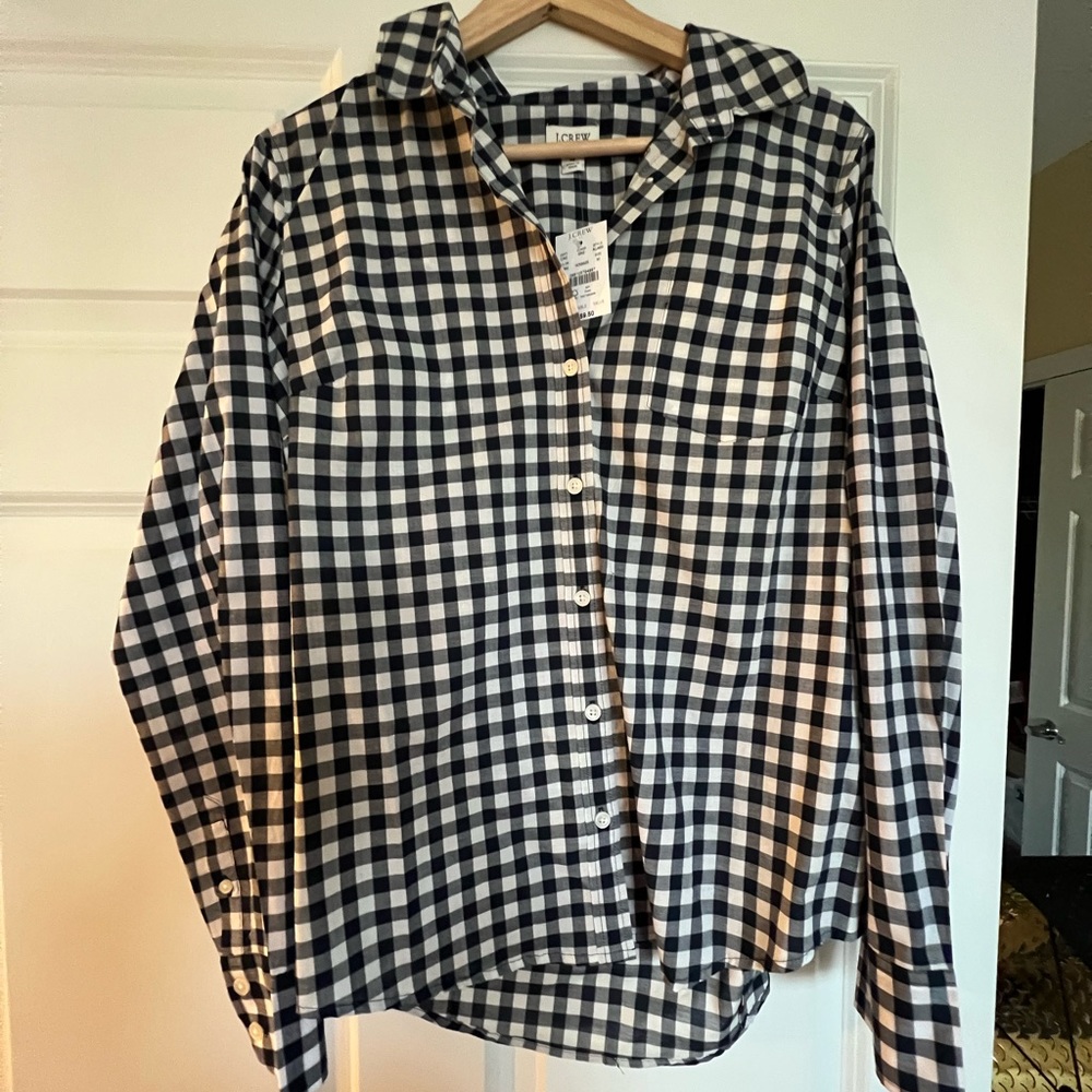 J. Crew NWT Button Down! Size: Medium women’s